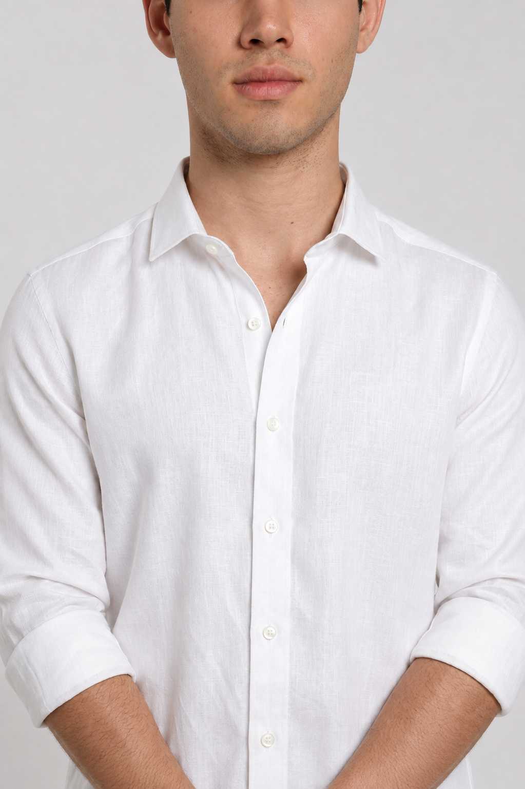 Close-up of white linen slim fit shirt | Duch Clothing