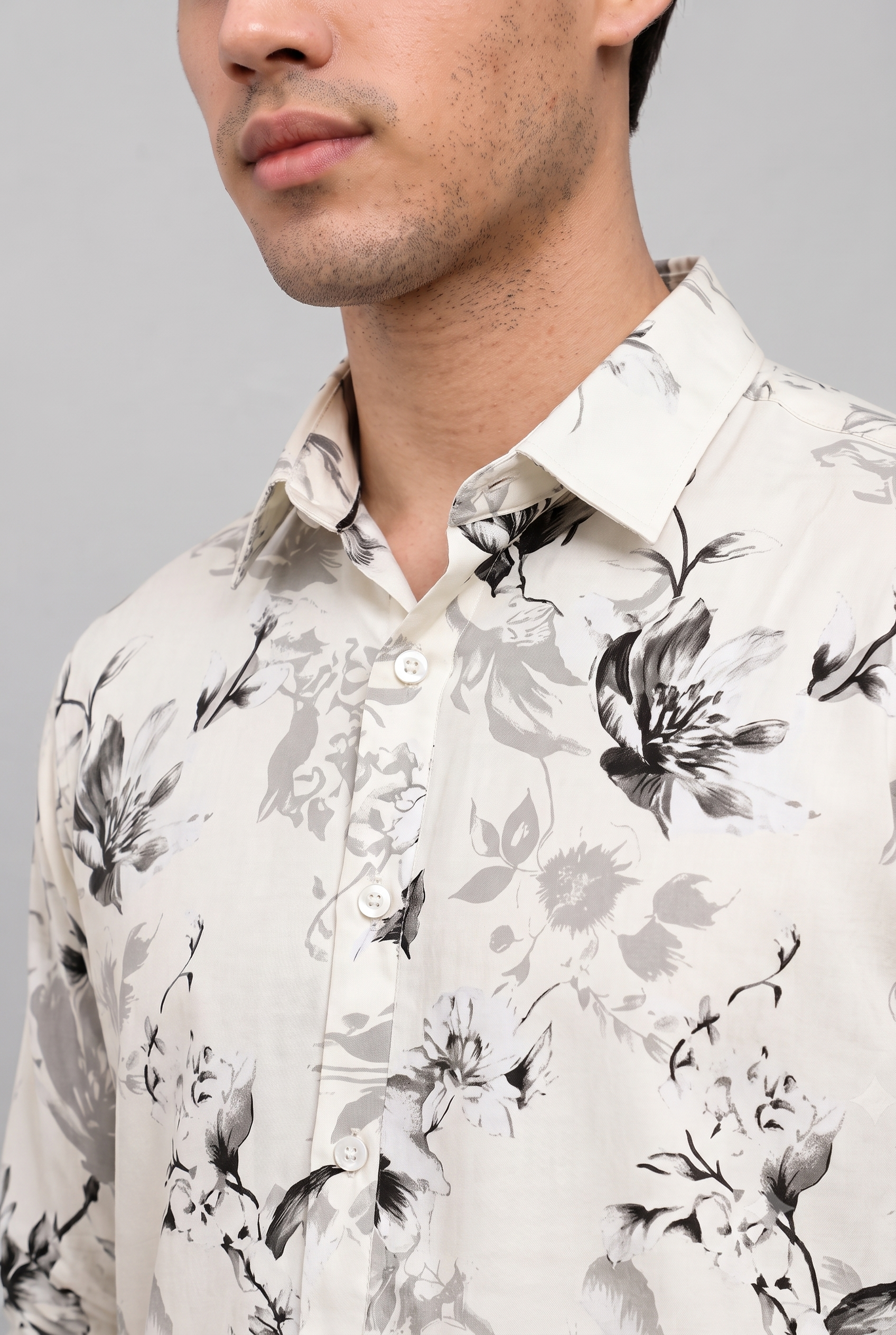 Men's Cream Botanical Floral Print Regular Fit Casual Shirt